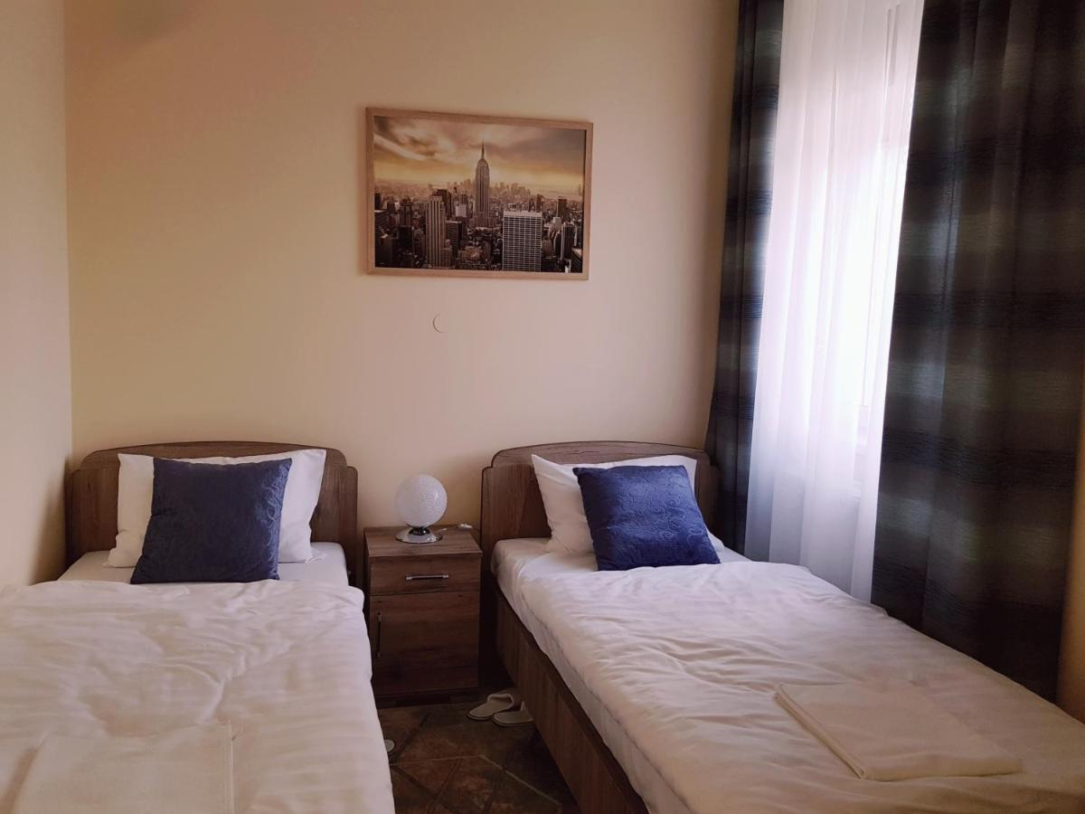 Classic Apartman Szeged Exterior foto